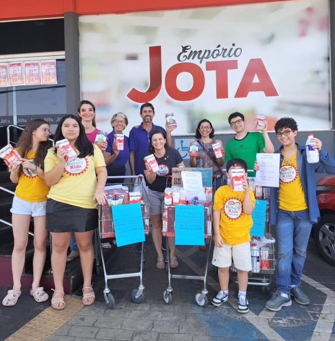 Hoje, 1 de setembro, aconteceu a primeira ação na gestão de Pedro Ivan como Pres. do Rotary Kids de ...