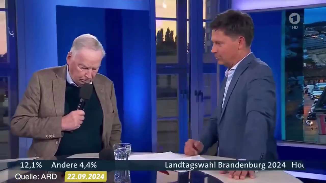 Homburg dazu:

„ARD zur Erosion der „politischen Mitte”:
Ok, die Messermorde und Gruppenvergewaltigu...