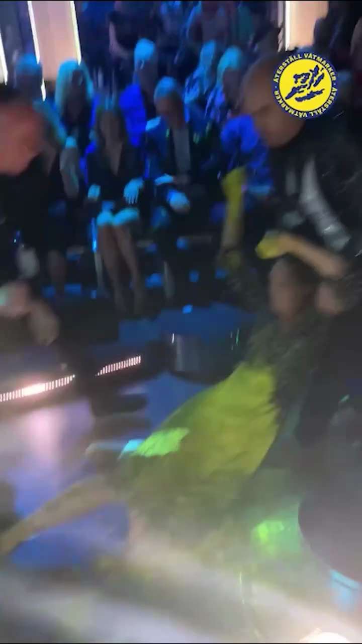 Swedish climate activists storm the stage of a TV dance competition.

And somehow the camera, appare...