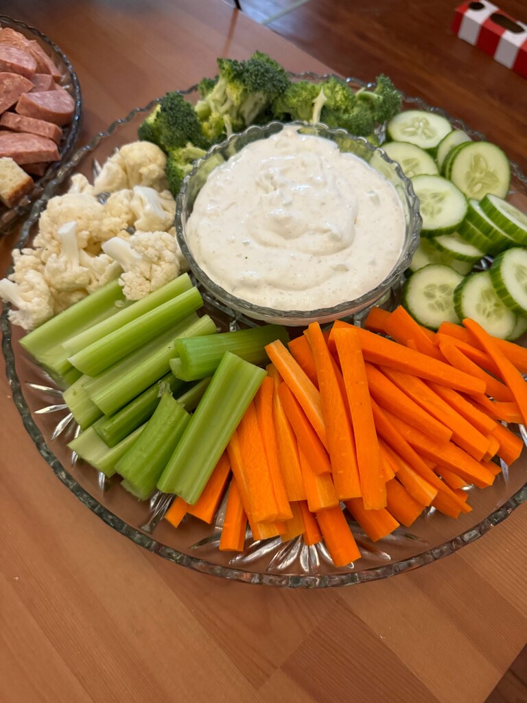 Cucumber Dip
https://www.amandasatomic.com/post/cucumber-dip
Green Goddess Dip
#midcenturyfood#midcenturyfood #midcenturyhome #midcenturymodern #tradwif