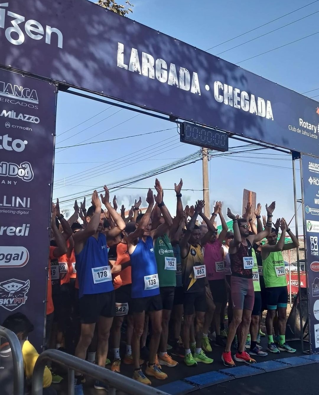 Hoje celebramos o sucesso estrondoso da 3ª Corrida de Rua em homenagem aos 55 anos do Rotary Club de...