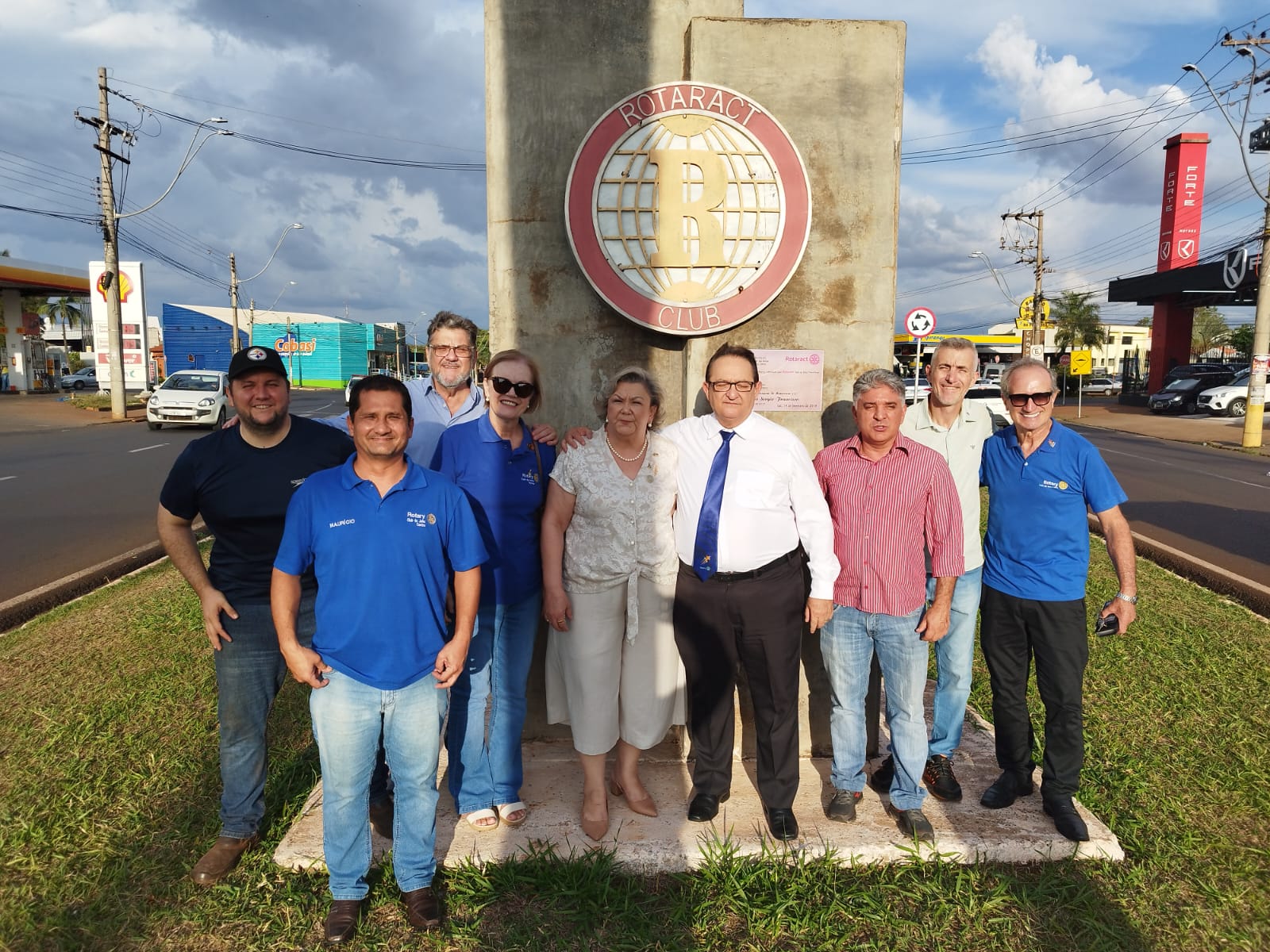 No dia 22 de outubro aconteceu as visitas oficiais do Casal Gov. Eder e Nelly Bocchini aos Rotary Cl...
