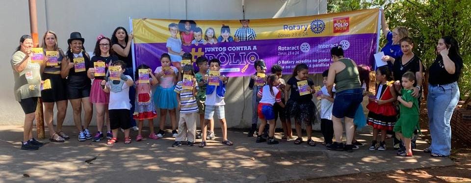 Rotary Club de Barretos, Distrito 4480, realizou a entrega de 5000 panfletos diretamente aos alunos ...