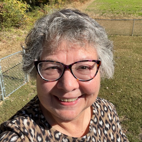 Christian, Conservartive, boy mama, Grammie, Braves ⚾️ Georgia 🏈 ❤️ beagles, the mountains, the desert, the beach, traveling, my farm, coffee, Jameson’s 🇺🇸✝️