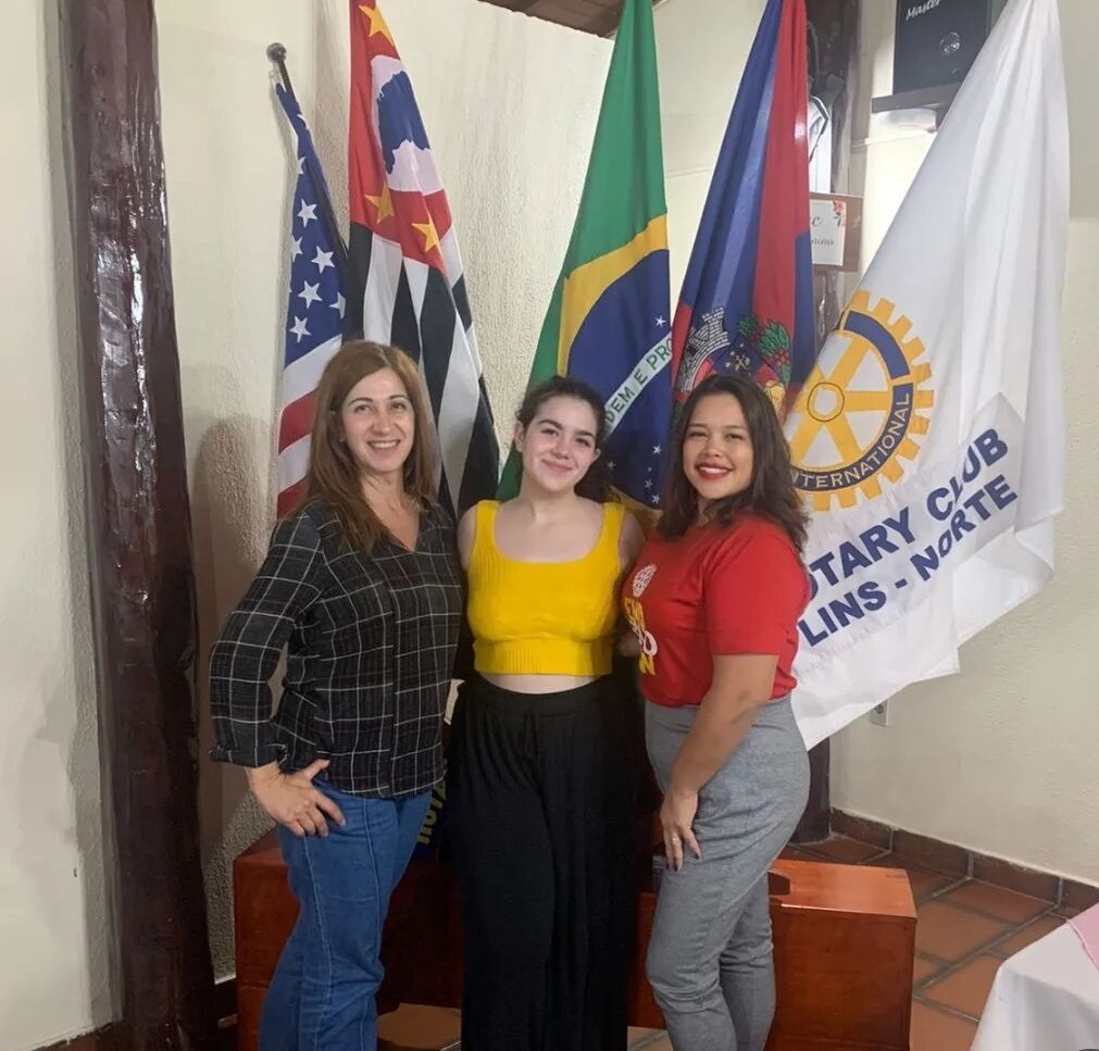 Na 17ª reunião ordinária, o Rotary Club de Lins - Norte reafirmou seu compromisso com a juventude, c...