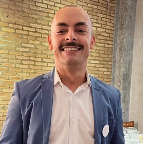 Visit Luan Porto's profile on GETTR. View their posts, photos, videos, and connect with them on the social platform.