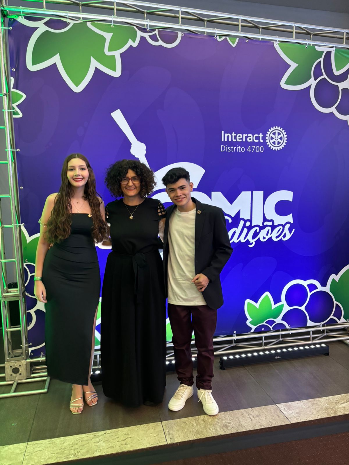 Texto da "ChairwoMÃE" do Interact do Distrito 4480 - "Tia" Roseli:

Nesse final de semana acompanhei...