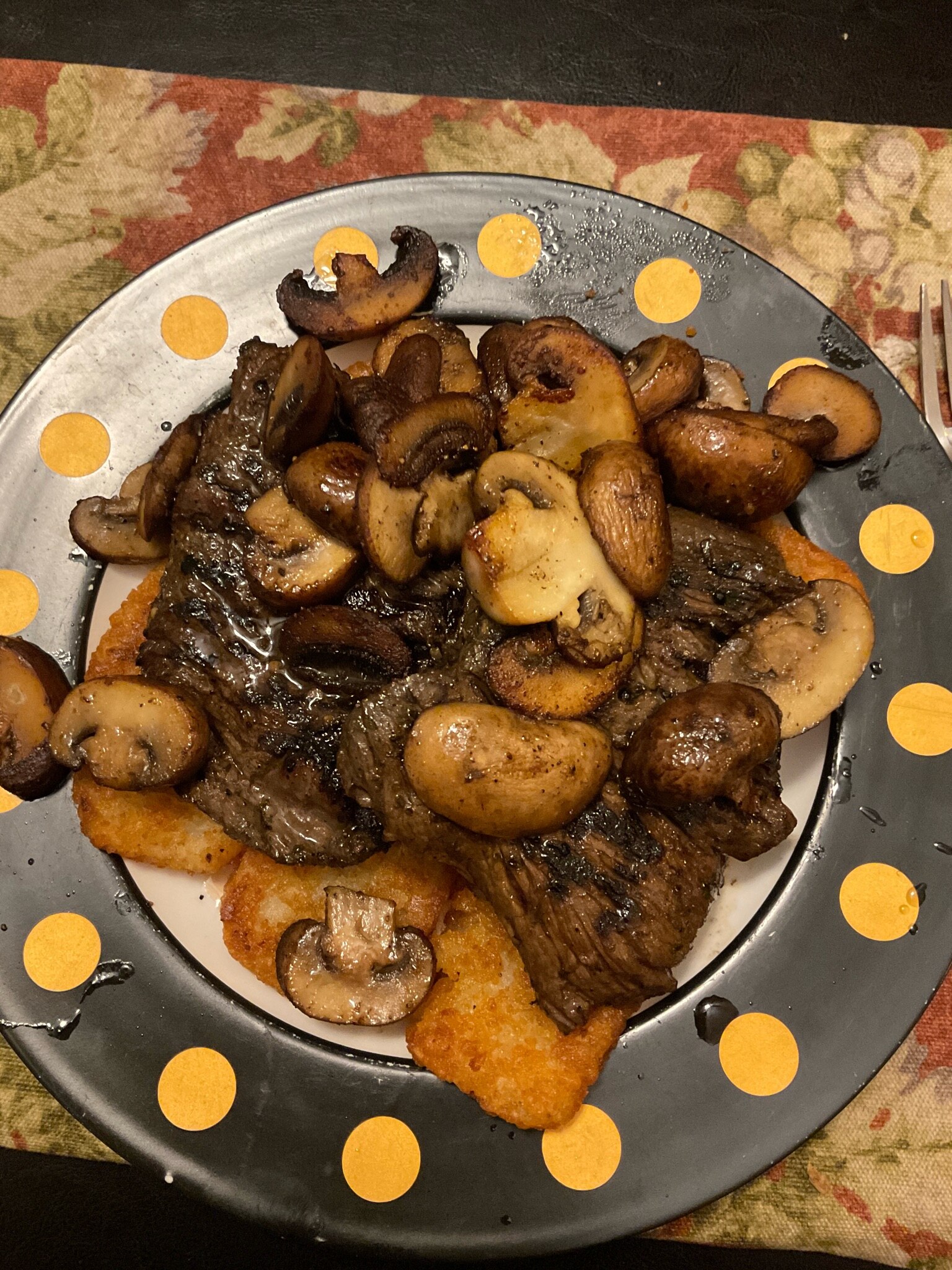 @meriwetherfarms this Wagyu bavette is amazing. Went a little sloppy tonight with duck fat fried has...