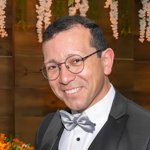 Visit Valderi da Silva's profile on GETTR. View their posts, photos, videos, and connect with them on the social platform.