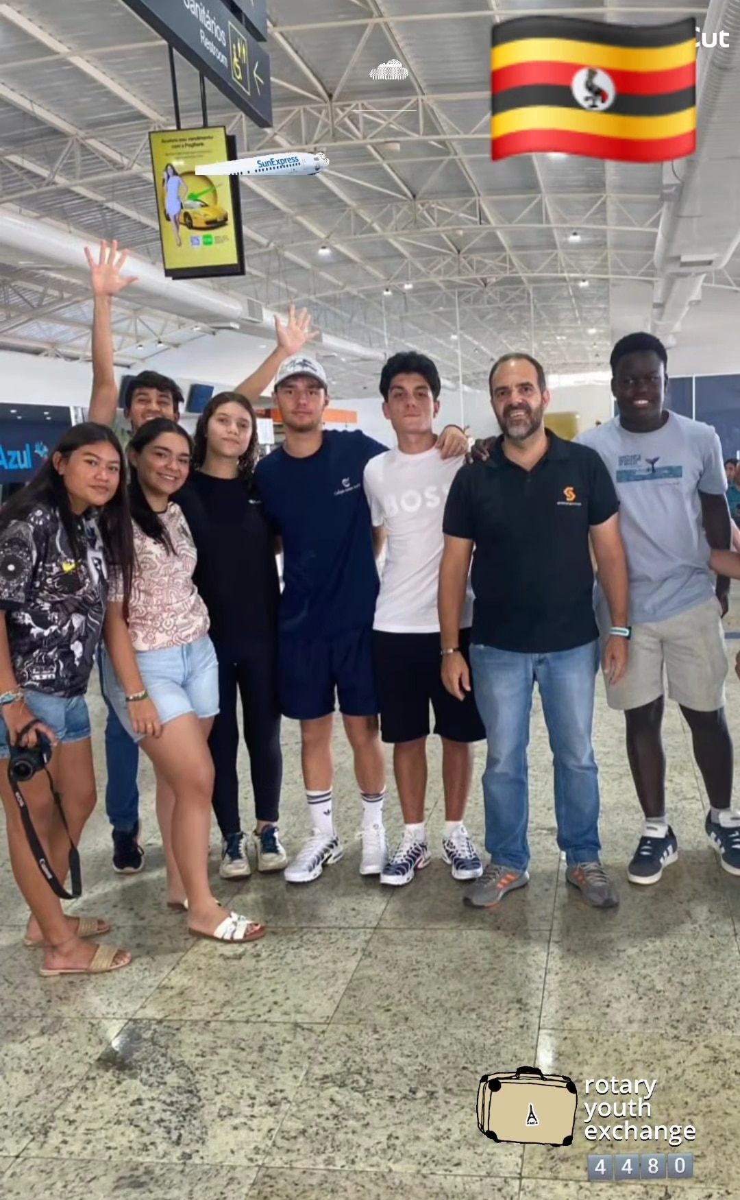 Texto do YEP4480:

Nosso chegadas e partidas de hoje é o retorno do nosso querido Issac, retorna par...