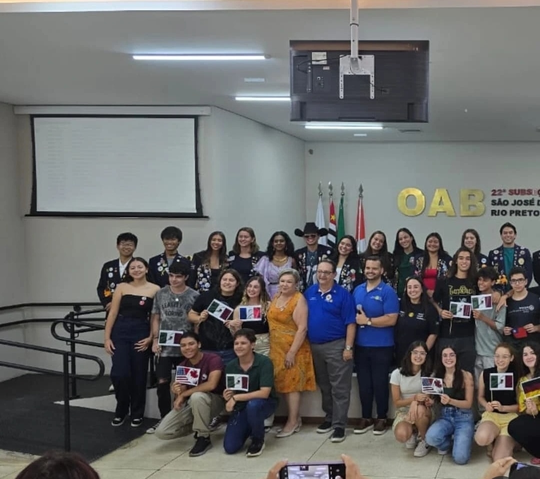 No dia 22 de fevereiro aconteceu a reunião do intercâmbio de jovens do distrito 4480 na sede da OAB ...