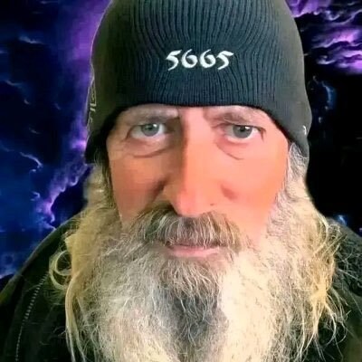 Alex Vesa 🇺🇸 🩸 on GETTR