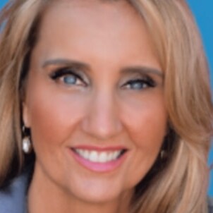 Mom, wife, Host, political junkie, American state National, Free people