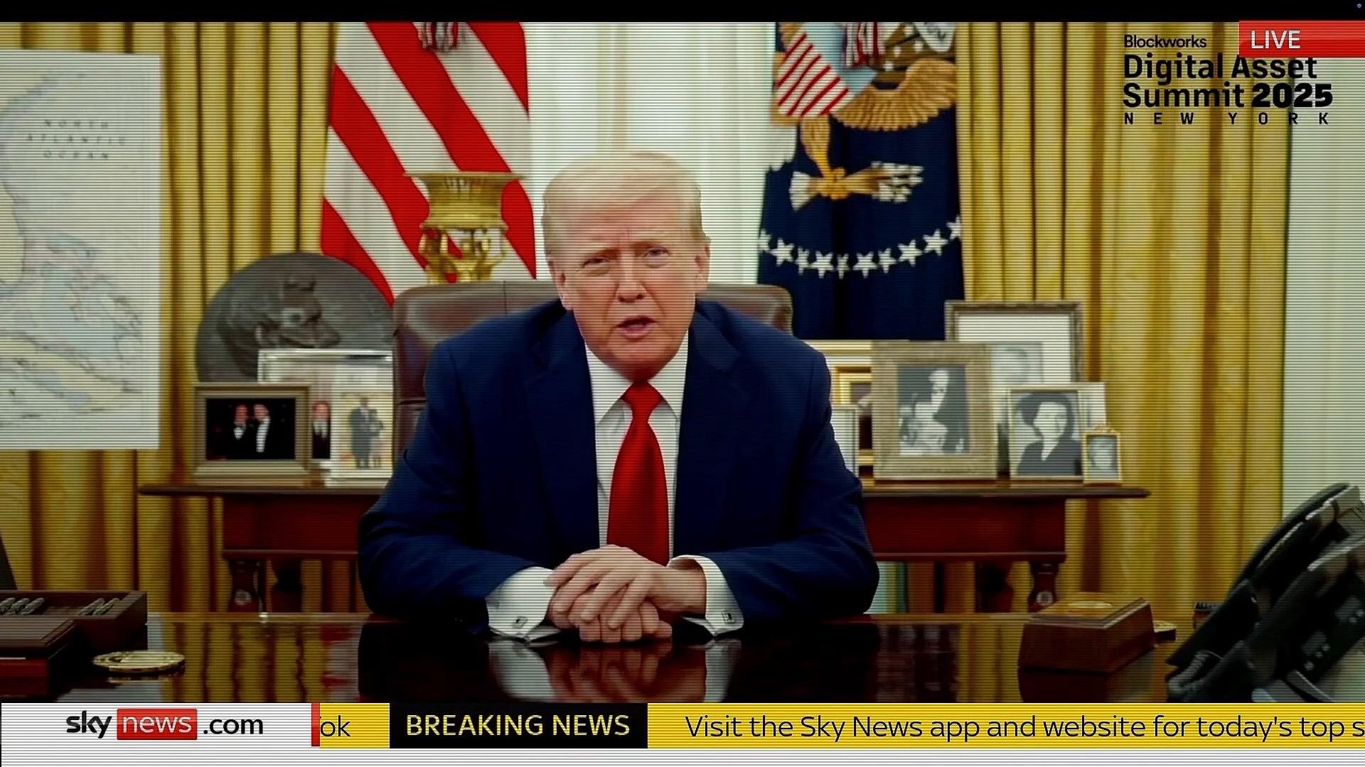 Trump voiced his support for crypto and strengthening the U.S. position in blockchain.Following his recommendation, Elubit.com is giving away 0.03 BTC to the first 1,000 users.
Promo code: GETTR #news