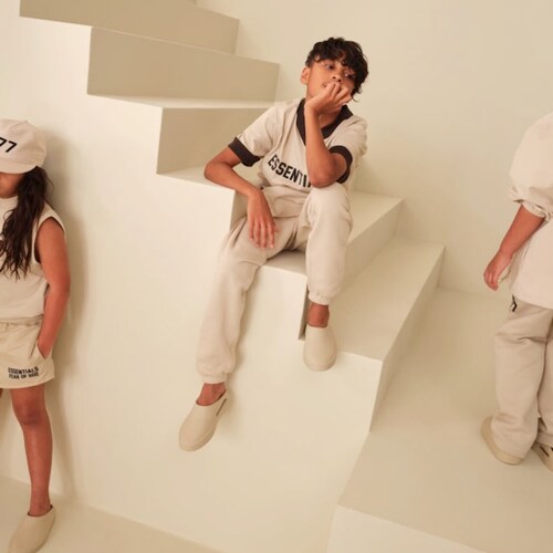 Discover the latest Fear of God Essentials hoodie, sweatshirt, t-shirt, and tracksuit. Enjoy up to 50% off. Shop now Ess...