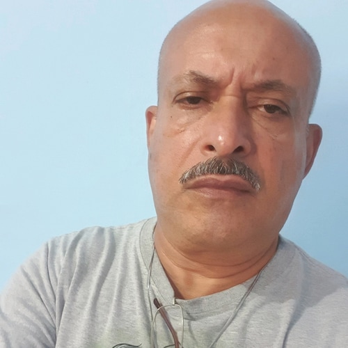 Conservador.

"Triunfam aqueles que sabem quando lutar e quando esperar"