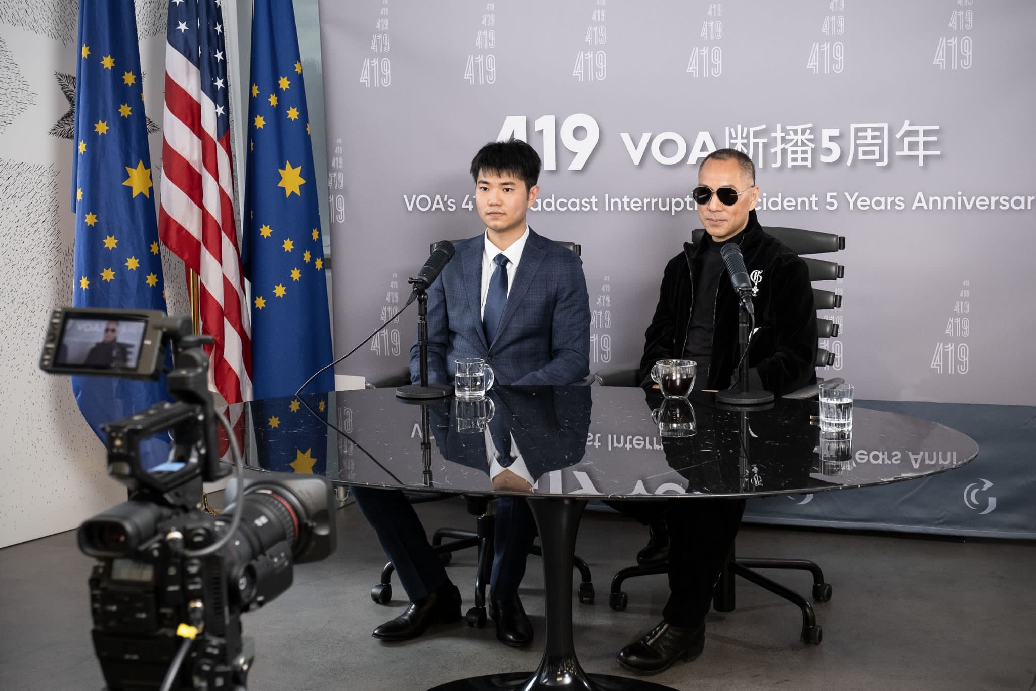 419的傍晚七哥再次来电，说他看了我们的节目，控制场面形象好，相见节目做的好，穿的Gforever很好，苍天节目里穿上Gforever就不是同一个人了！这几天平台和节目，共产党100%尝试攻击黑客我们...