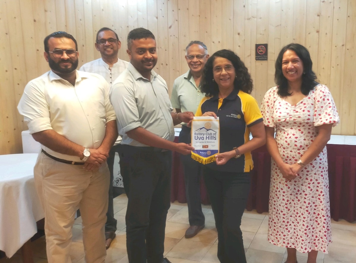 Texto do Rotary Club de Lins - Norte:

Nossa companheira Joelita, que atualmente está no Sri Lanka, ...