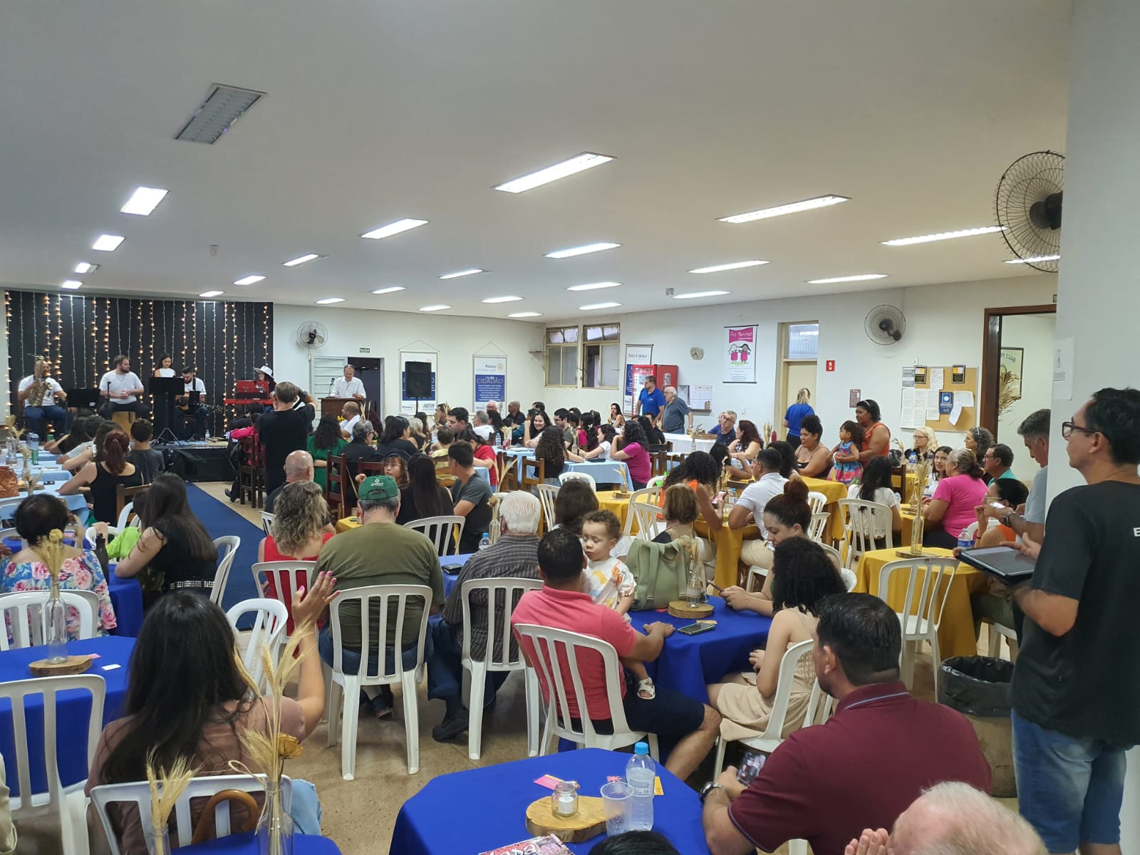 Homenagem ao dia das Mães, promovida pelo Instituto Musical Angela Cristina, em parceria com PRÓ MEN...