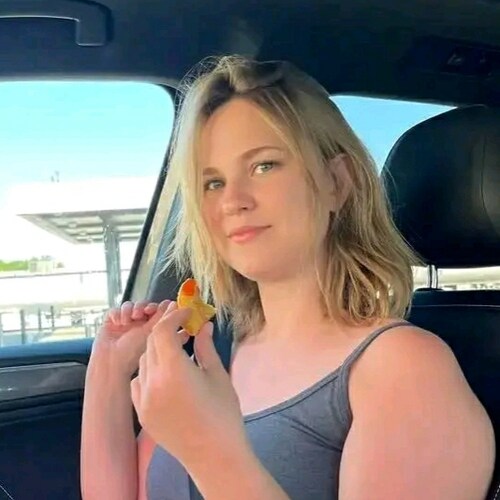 loving myself is the best decision I've ever made💘