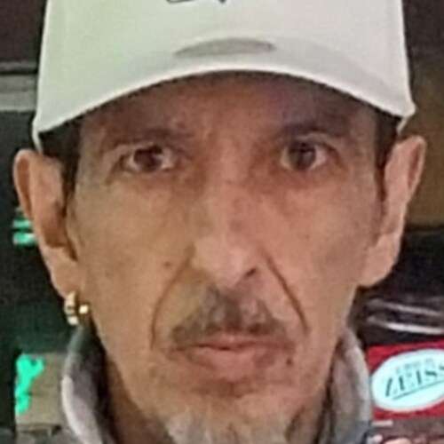 ONLY HER BEUTYFULL EYES ARE READiNG MY HEART ! ONLY HER AMAZiNG EYES CAN DO THiS ! AND I READ ONLY HER HEART ! HER NAME ...