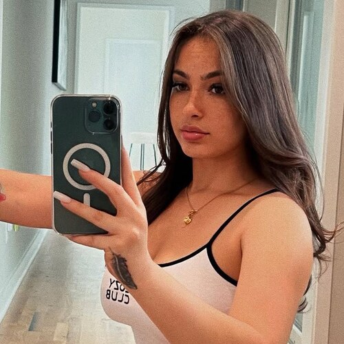 Visit alexandrabecky112's profile on GETTR. View their posts, photos, videos, and connect with them on the social platform.