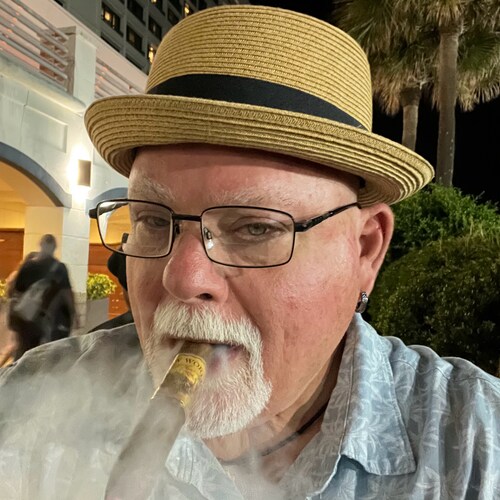 Federalist. Premium cigar aficionado. Vocalist & guitarist. US Navy nuclear submarine veteran. Proud pop-pop.