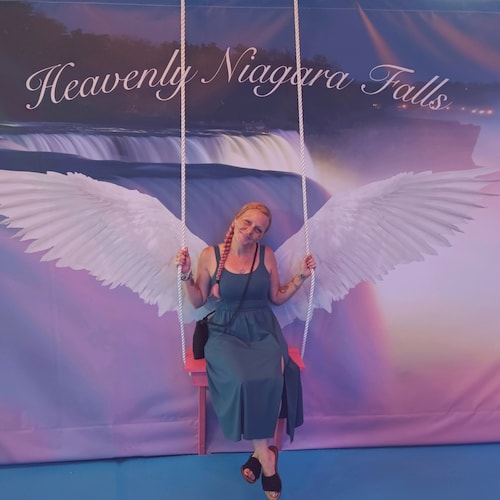 🧑‍💻🥷 An Inspirator bringing fire, splitting atoms and raising vibrations. Smart em' up instead of dumbing em' down. I...