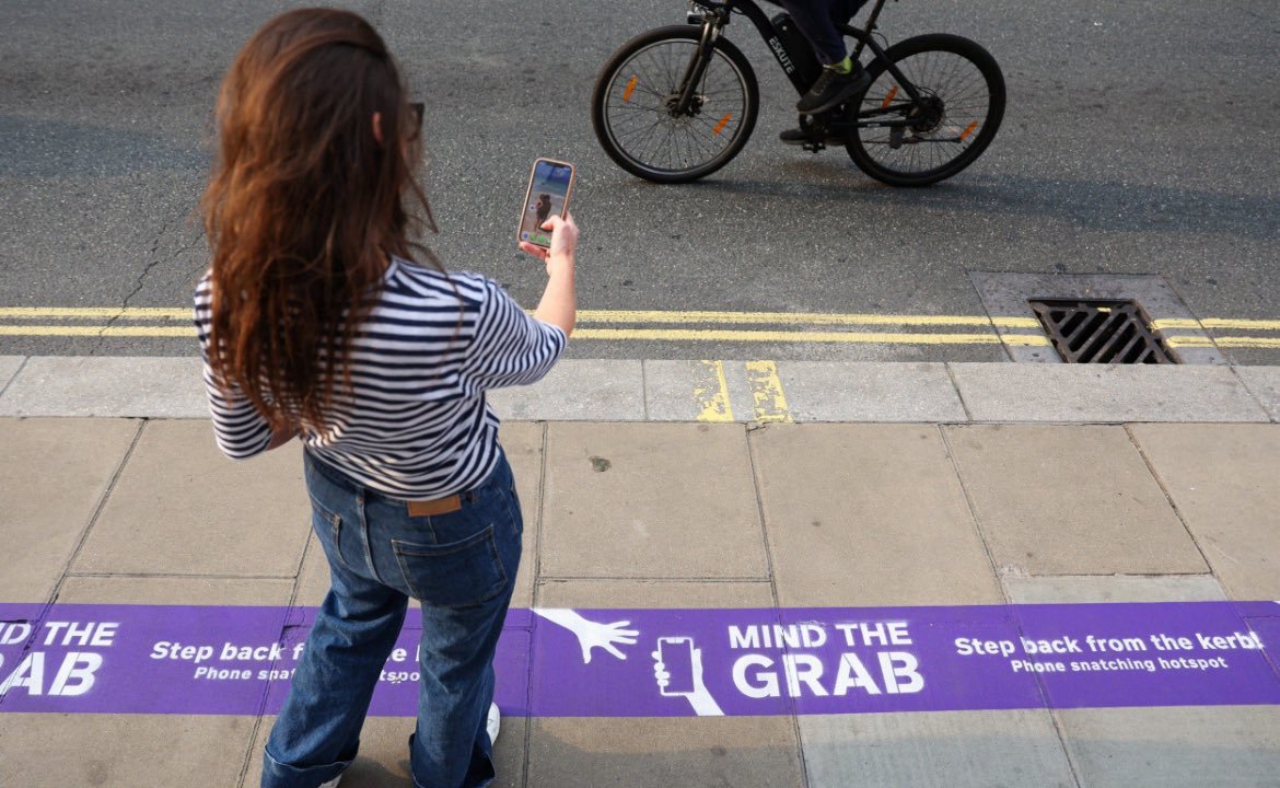 Instead of fighting crime.

@SadiqKhan installed these telling Londoners they're going to be robbed.