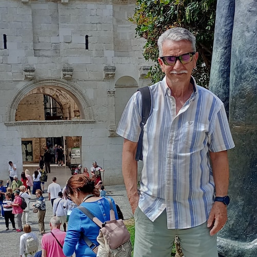 Free Speech Absolutist.Kicked off YT with 3.2 million views & 5000 subs.Aug 2025 joined X suspended.♥️free speech.




 ...