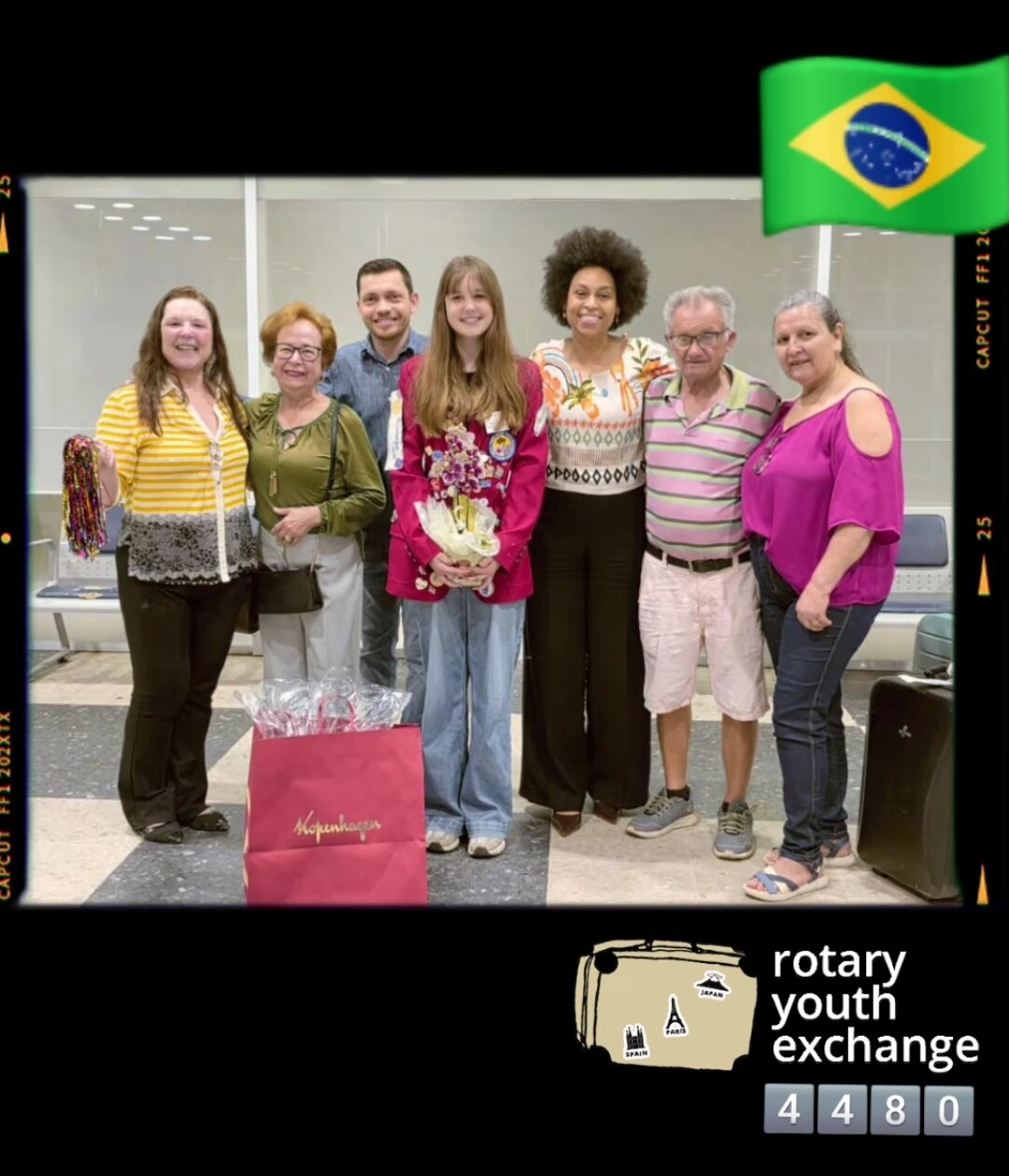 Texto do YEP4480

Nosso chegadas e partidas de hoje é o desembarque da nossa querida Kearnyn, direta...