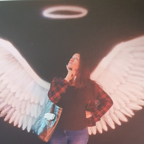 counsellor, herbalist,UK Patriot! 🇬🇧 🇺🇸
truthsocial @merlyn1976
Twitter @merlyn42385633
See link above to join us at...