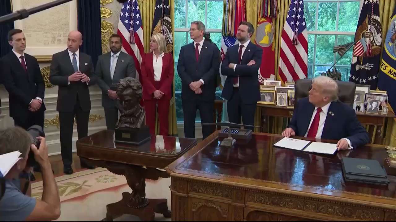 The Trump administration announce their plans to "dismantle antifa" 🔥