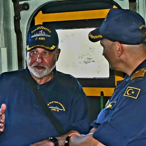 🇺🇸 Vietnam-era Cold War Constitutional Republic defender. Retired in a 13th-century timber-frame town in the Harz Moun...