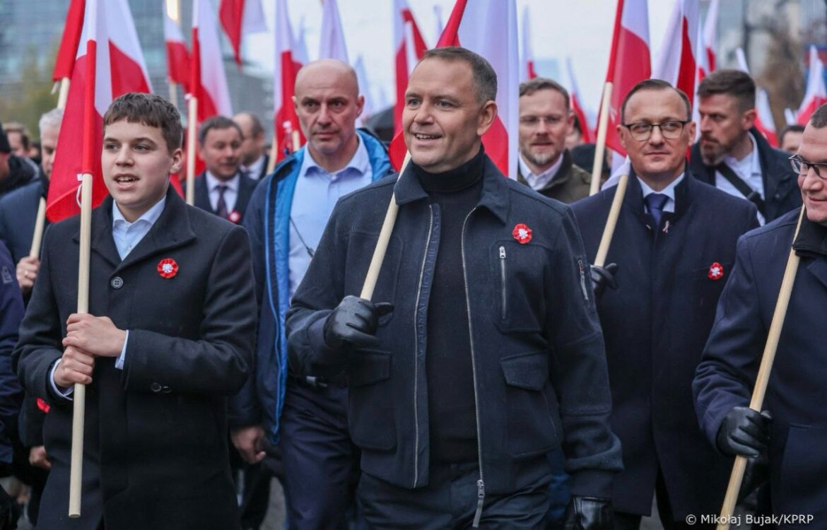 The President of Poland Karol Nawrocki is a man of the people. 

You would never see Keir Starmer wa...
