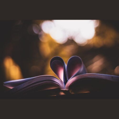 Medyum Ali Hoca, yani Ali Gürses, muhabbet büyüsü ve ikna ritüelleri gibi alanlarda uzmanlaşmış, Türkiye'nin en saygın m...