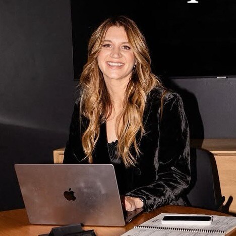 🤖Al, robotics, web3 and consciousness
👩‍🏫Trained over 700,000 in data science and Al
🚀Two time founder IG: sadie.stl...