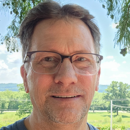 Patriotic Conservative Married Man. I`m a common sense realist.
(All that are looking for sex or to sell something, move...