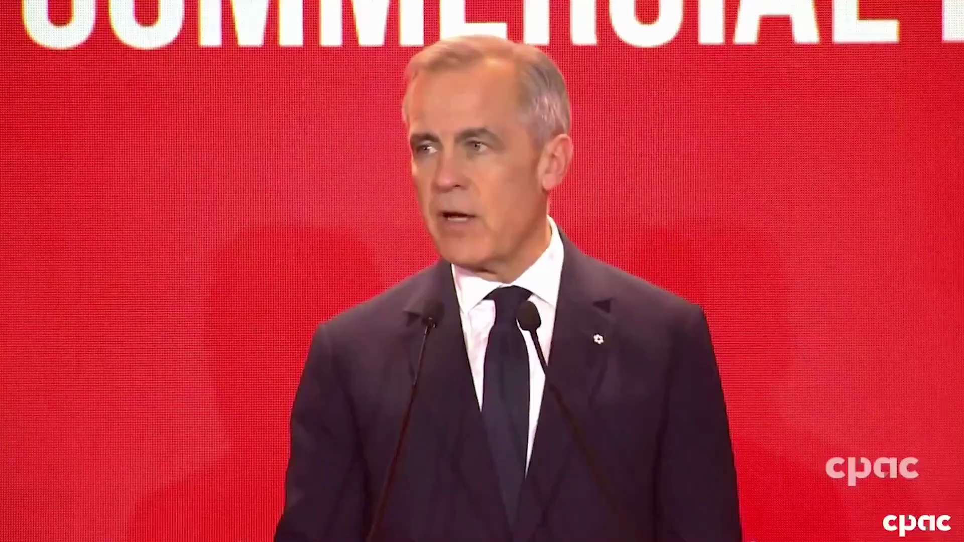 加拿大马克·卡尼大幅削减了加拿大对中国电动汽车100%的关税，并宣布将允许最多4.9万辆中国电动汽车以6.1%的关税进口到加拿大。

作为交换，中国同意在3月1日前将油菜籽进口关税从84%降至15%。...