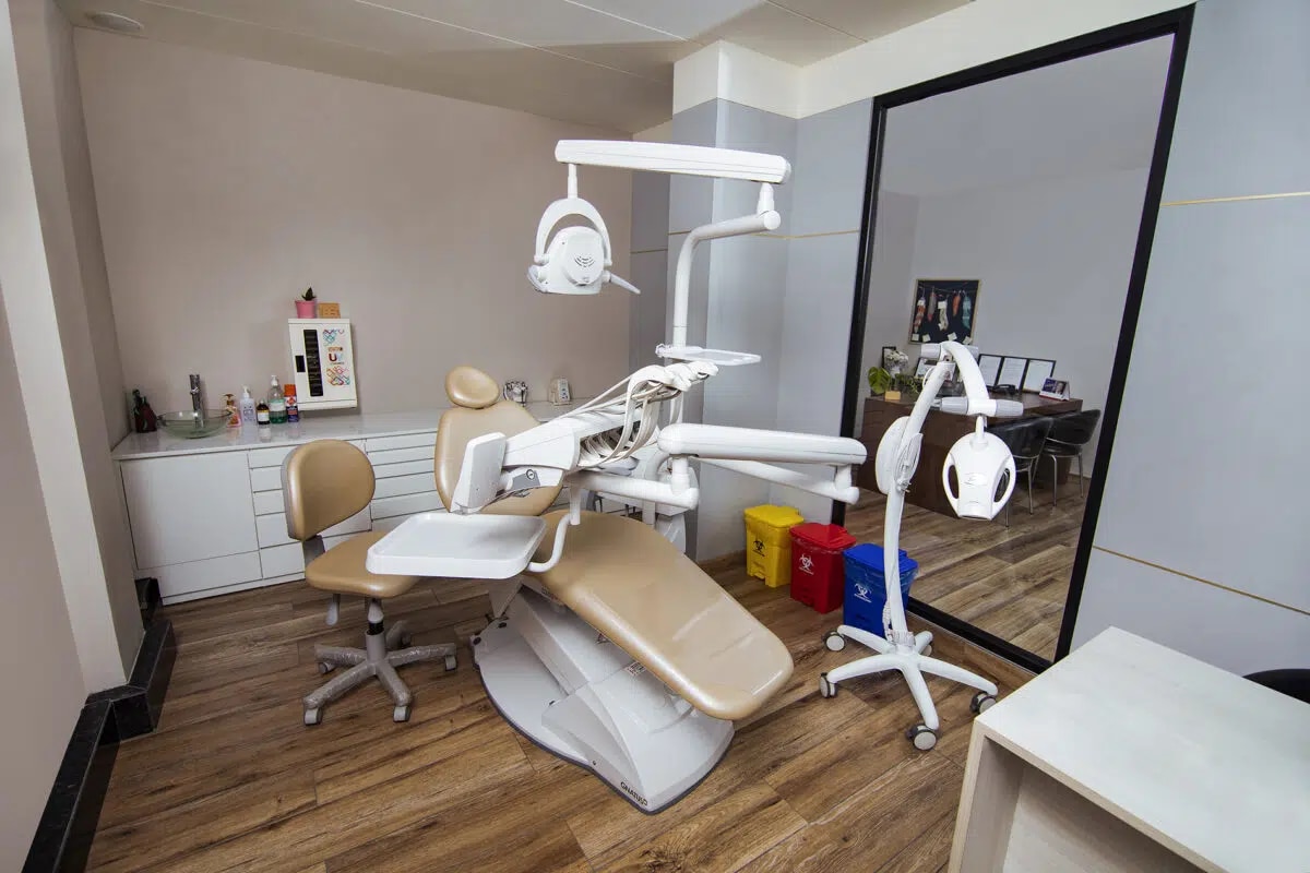 This Dental Clinic: Excellence in Modern Dental Care

Finding the right dental provider is essential...