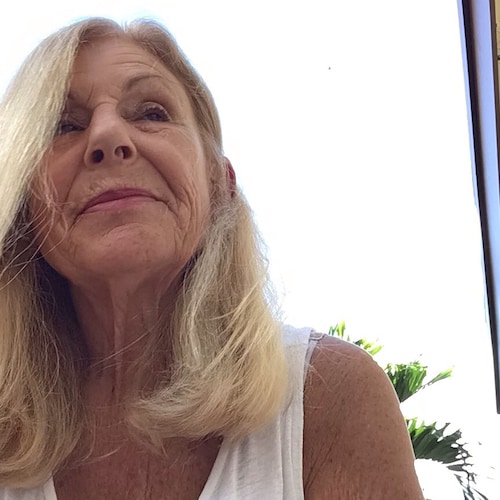 Born and Raised in New York and Proud to be an American
Now living in a Free State🌴