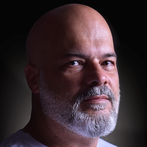 Consultor de Marketing | Designer & Fotógrafo | Conservador
Formado em MKT | Filosofia & Ciência Política em andamento...