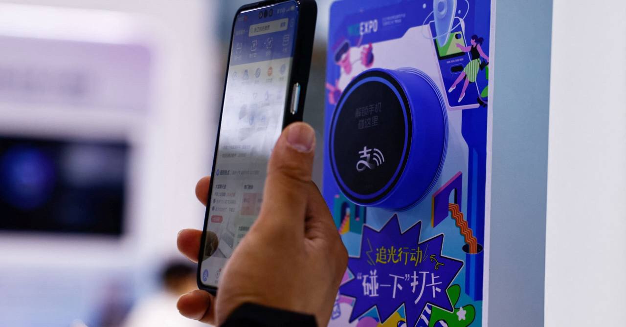 印度政府与蚂蚁国际洽谈 Alipay+ 接入本国即时支付系统

印度政府正与蚂蚁国际就允许 Alipay+ 接入印度统一支付接口进行谈判，以实现跨境交易功能，此举将便利印度游客在已接入 Alipay+...