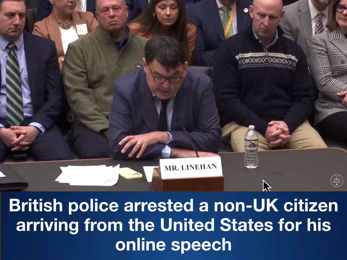 🚨🚨🚨 British Police Arrest Non-UK Citizen Over Online Speech
Irish comedy writer Graham Linehan wa...