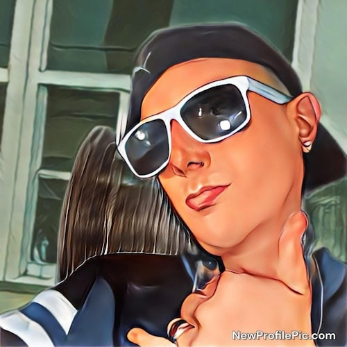 im the online talk show host and broadcaster and founder owner of the Travis Runkel show and with travis R.productions T...