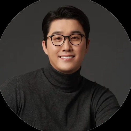 ENTERPRENEUR
#MAGA,a real estate Realator. 
NFT,Blockchain,MEME coin Blockchain INVESTMENTS
 ACCOUNTS MANAGEMENT!!