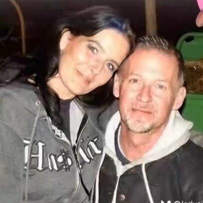 🚫NO DM’s unless I know you! 🚫 HAPPILY MARRIED, 🐕 MOM, PRO LIFE, 🗽, 1/A, 2/A, FREEDOM, & TRUMP 💯!