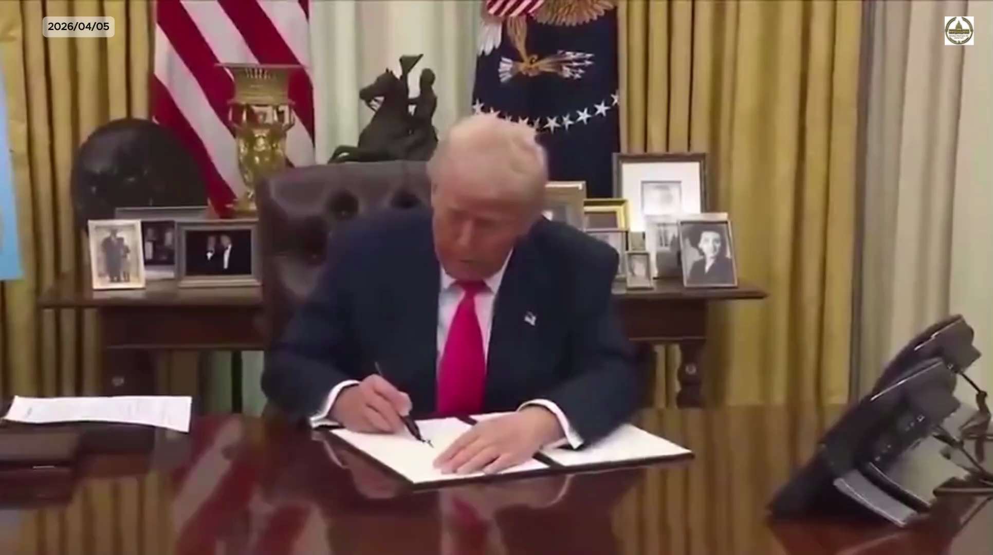 川普擴大調查至15+律師事務所：政治武器化「絕不能再發生」

川普政府已將結束「法律武器化」與所謂「法律福利」列為優先事項，並正式啟動對相關行為的責任追究。

其中，被點名的律師事務所包括 Perki...