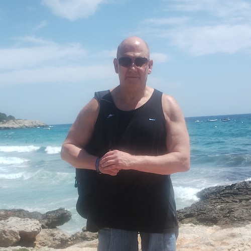 Conservative Christian anti woke. Married, PLEASE NO DMS!⚠️🇬🇧🇺🇸🇩🇪🇫🇷