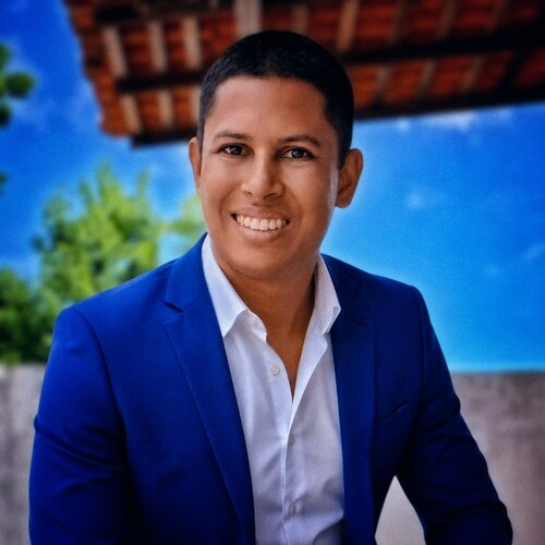 Um cidadão comum, tentando viver uma vida incomum.